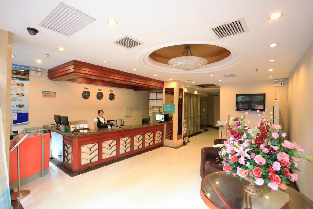 Greentree Inn Shanghai Dongming Road Subway Station Express Hotel Exteriér fotografie