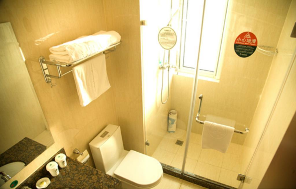 Greentree Inn Shanghai Dongming Road Subway Station Express Hotel Exteriér fotografie