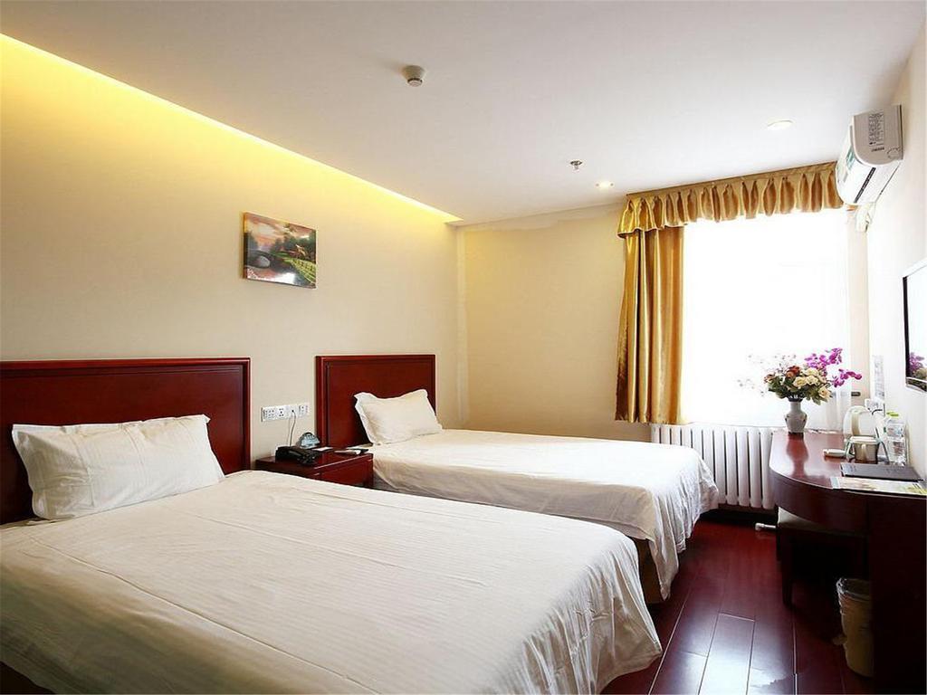 Greentree Inn Shanghai Dongming Road Subway Station Express Hotel Exteriér fotografie