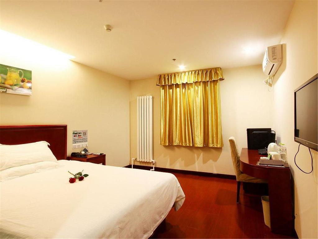 Greentree Inn Shanghai Dongming Road Subway Station Express Hotel Exteriér fotografie