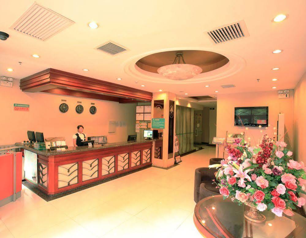Greentree Inn Shanghai Dongming Road Subway Station Express Hotel Exteriér fotografie